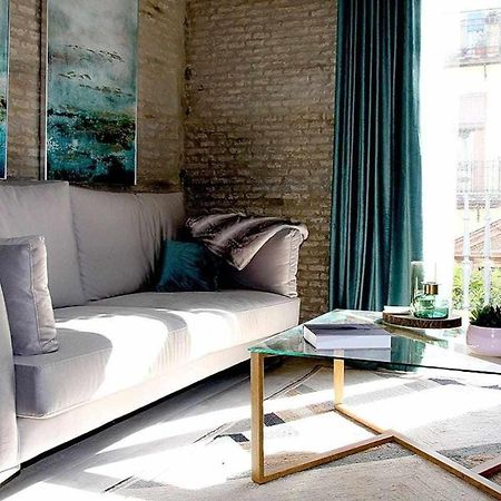 Isg Apartments Feria 106 Seville Ngoại thất bức ảnh