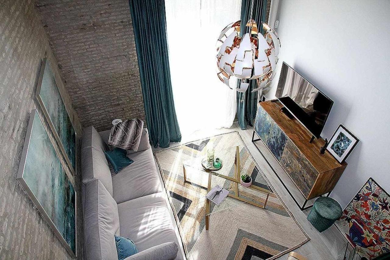 Isg Apartments Feria 106 Seville Ngoại thất bức ảnh