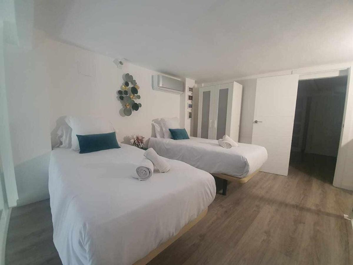 Isg Apartments Feria 106 Seville Ngoại thất bức ảnh