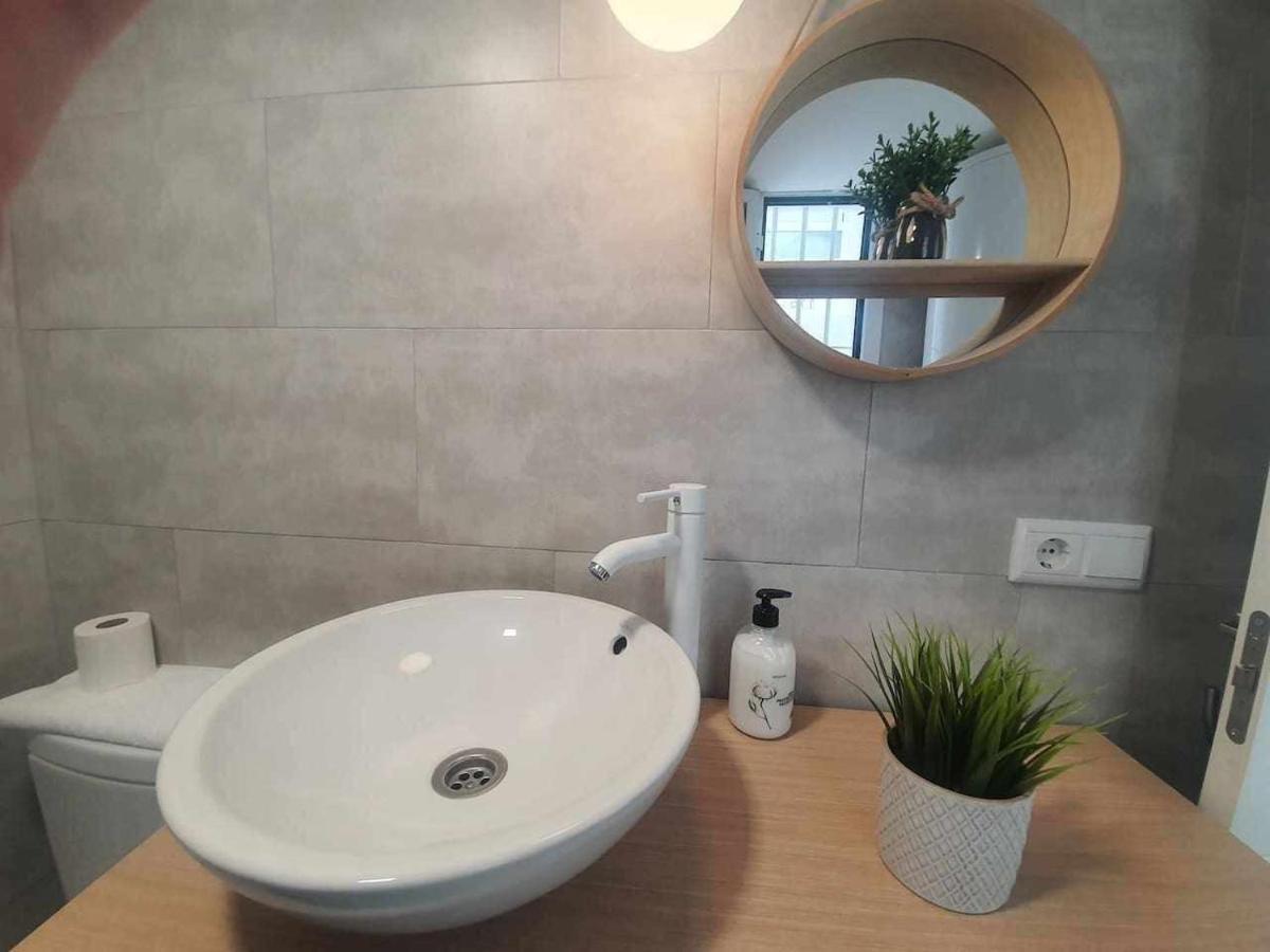 Isg Apartments Feria 106 Seville Ngoại thất bức ảnh